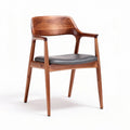 Eiken houten stoel met leren zitting en armleuningen 40 x 50 x 80cm